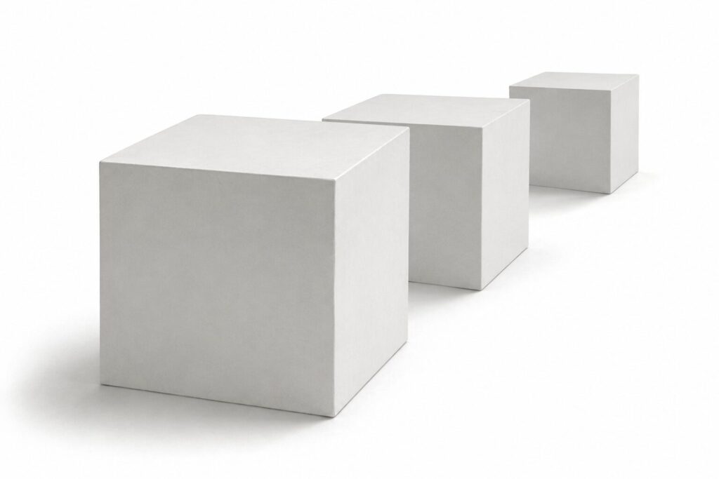 A simple arrangement of white cubes