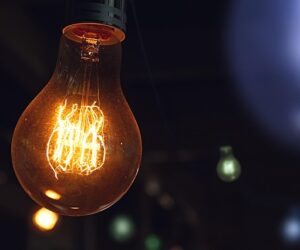 明度を表す電球